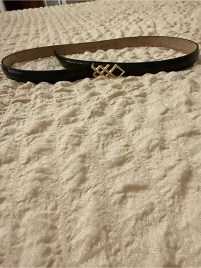 Burberry Black Women's Leather Belt with Gold Knot Buckle